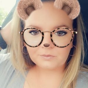 Meet your Posher, Briana